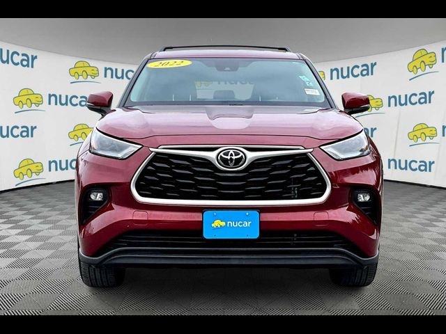 2022 Toyota Highlander LE