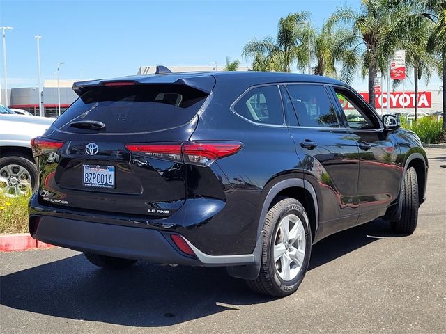 2022 Toyota Highlander LE