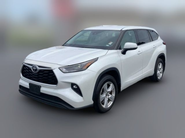 2022 Toyota Highlander LE