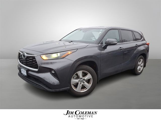 2022 Toyota Highlander LE