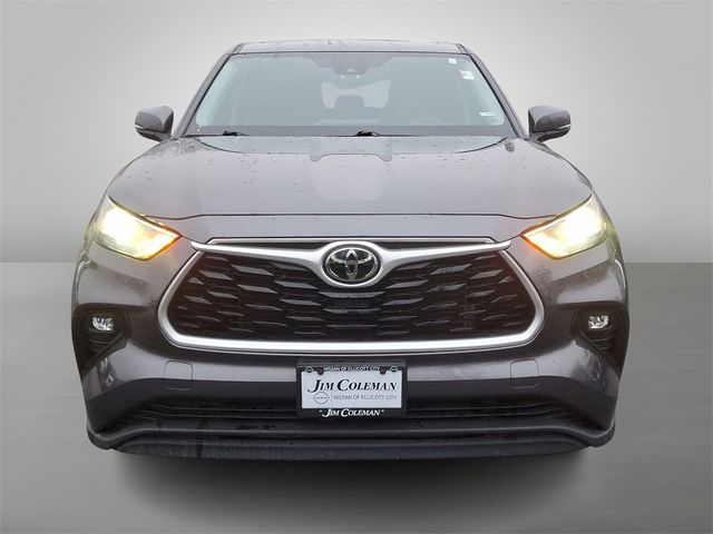 2022 Toyota Highlander LE