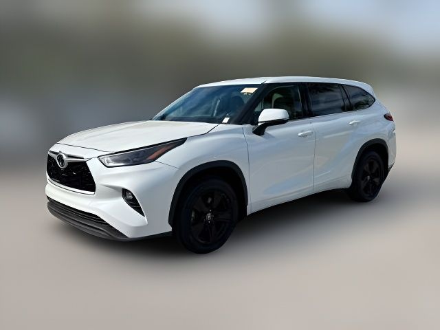 2022 Toyota Highlander LE