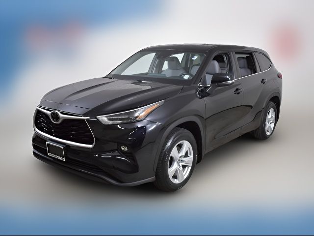 2022 Toyota Highlander LE