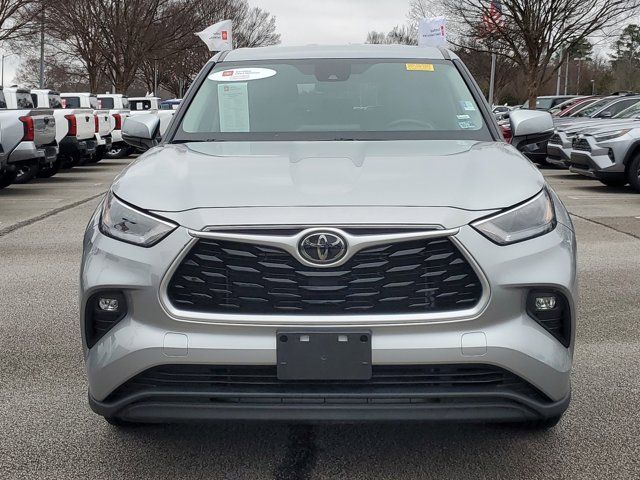 2022 Toyota Highlander LE