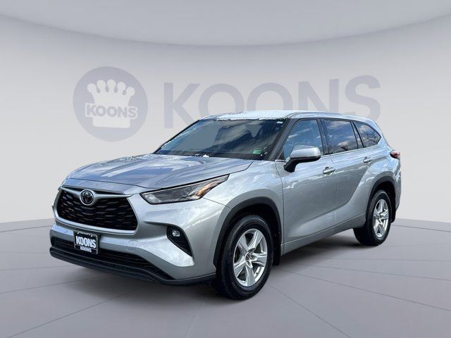 2022 Toyota Highlander LE