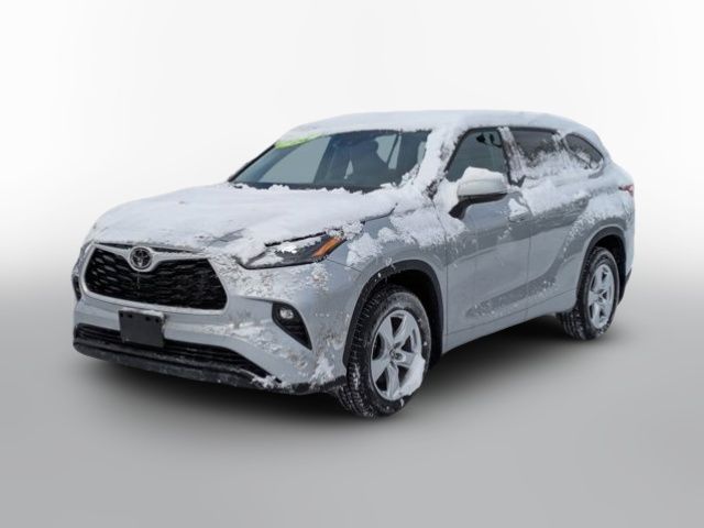 2022 Toyota Highlander LE