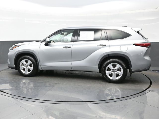 2022 Toyota Highlander LE