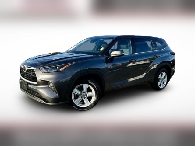 2022 Toyota Highlander LE