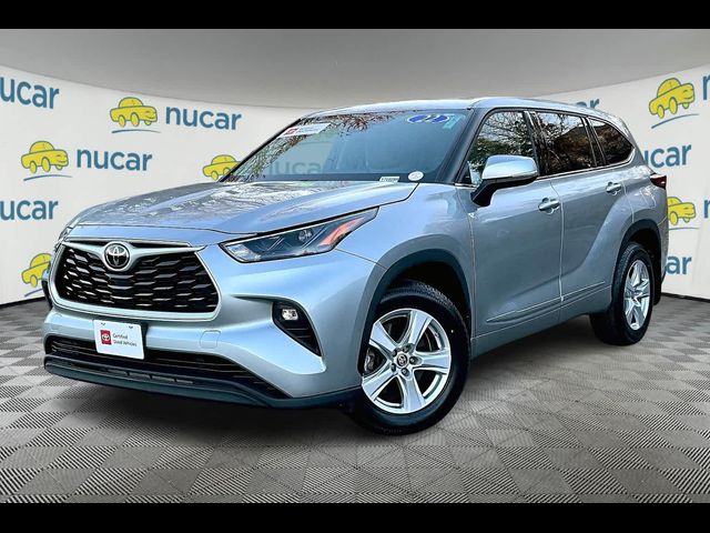 2022 Toyota Highlander LE