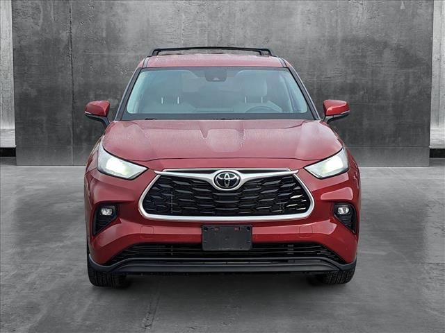 2022 Toyota Highlander LE