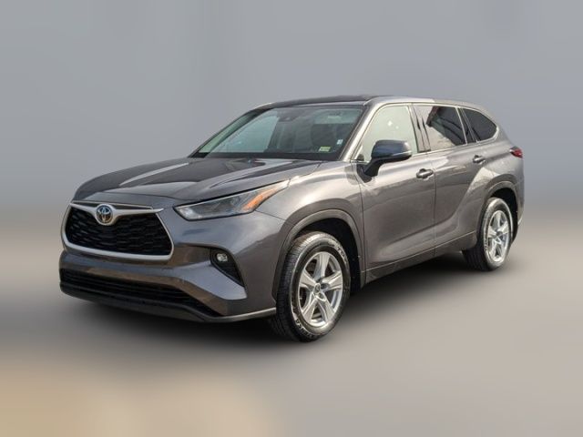 2022 Toyota Highlander LE