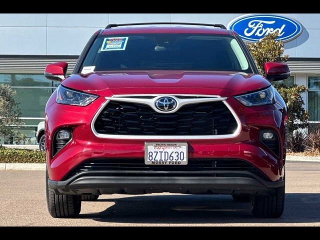 2022 Toyota Highlander LE