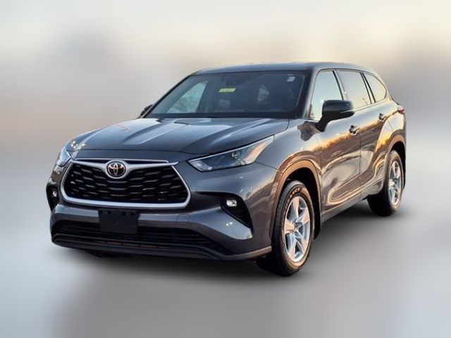 2022 Toyota Highlander LE