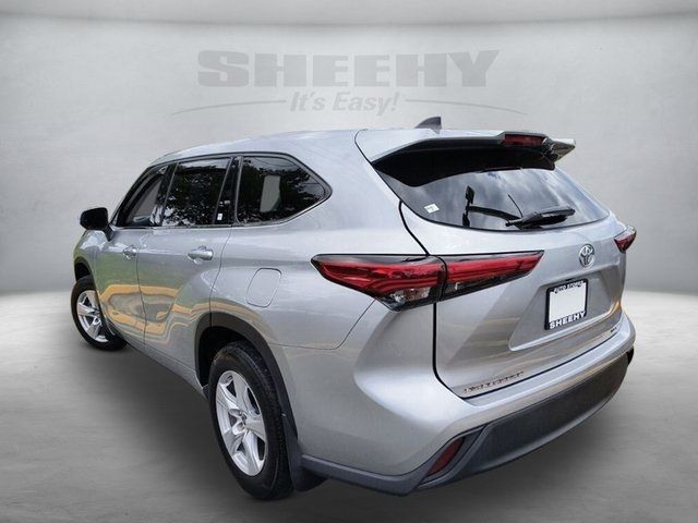 2022 Toyota Highlander LE