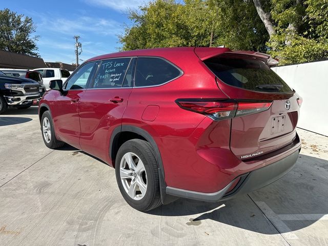 2022 Toyota Highlander LE