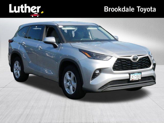 2022 Toyota Highlander LE