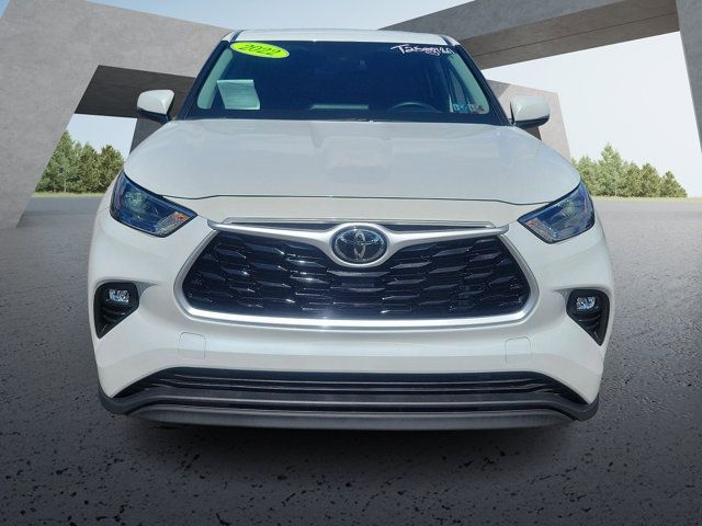 2022 Toyota Highlander LE