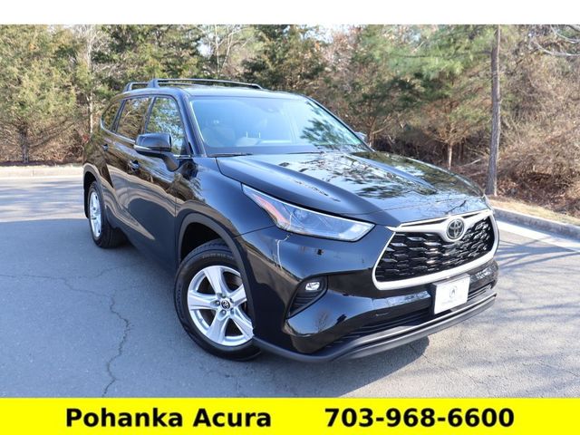 2022 Toyota Highlander LE