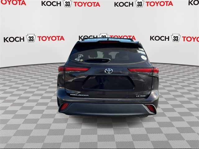 2022 Toyota Highlander LE