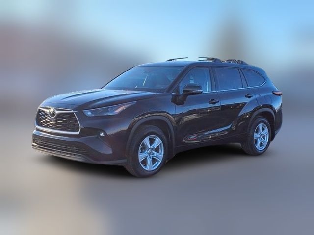 2022 Toyota Highlander LE