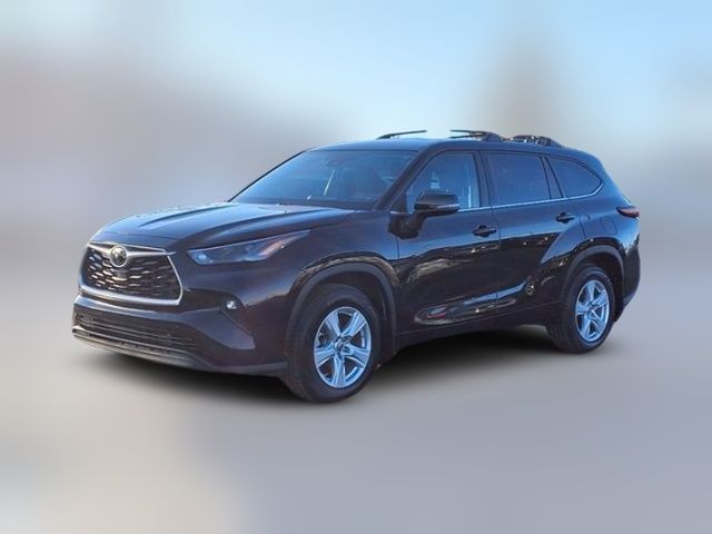 2022 Toyota Highlander LE