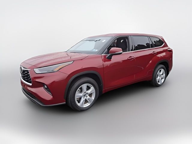 2022 Toyota Highlander LE