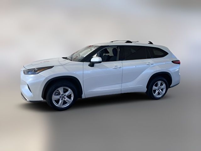 2022 Toyota Highlander LE