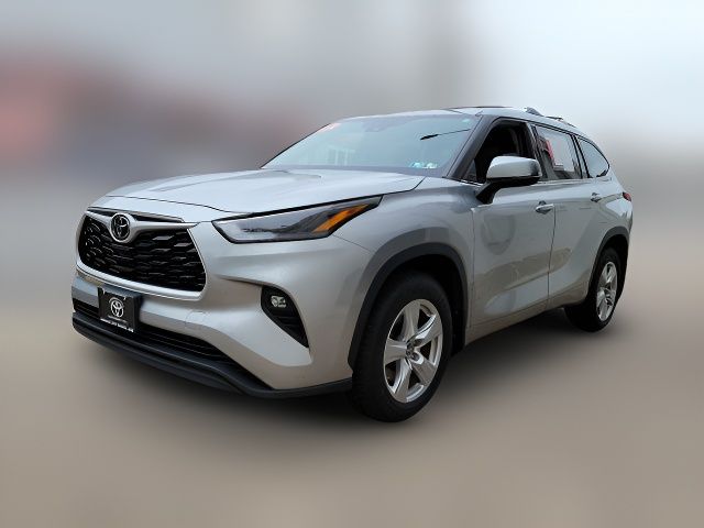 2022 Toyota Highlander LE