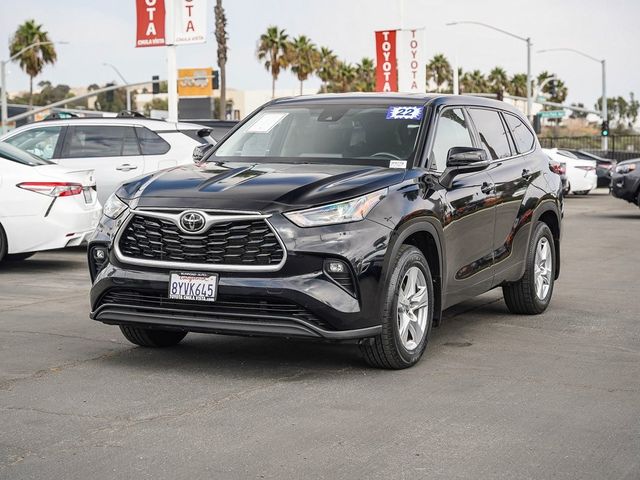 2022 Toyota Highlander LE