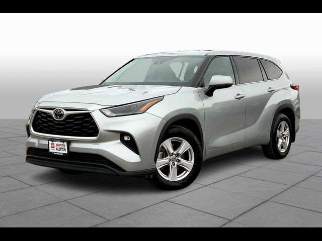 2022 Toyota Highlander LE