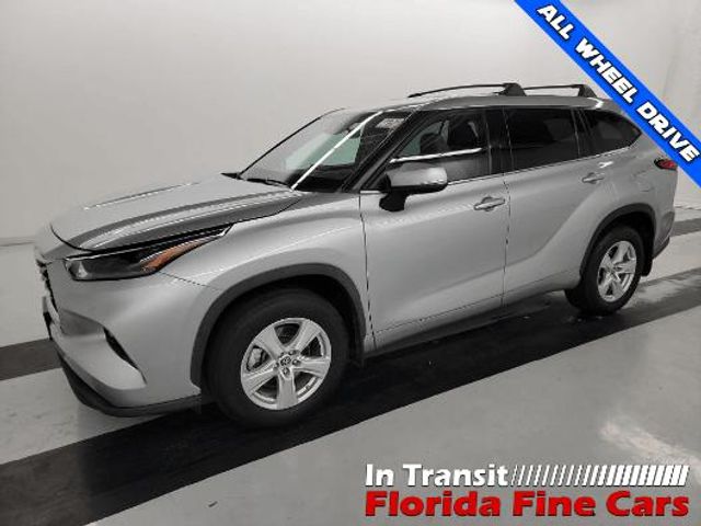 2022 Toyota Highlander LE