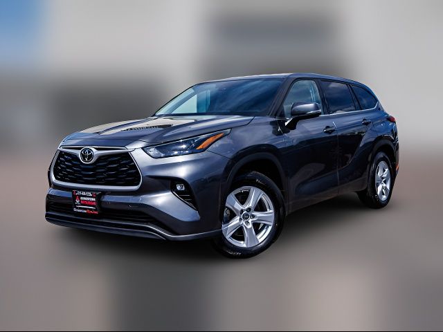 2022 Toyota Highlander LE