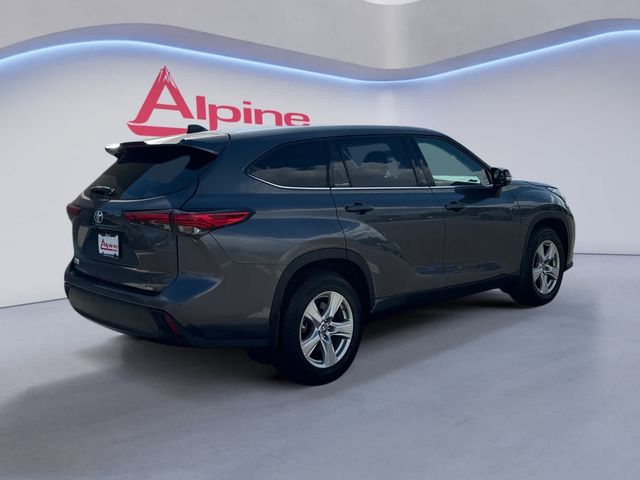 2022 Toyota Highlander LE