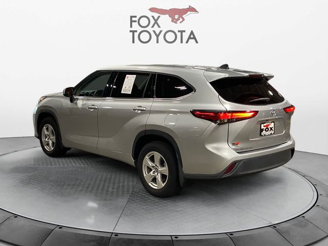 2022 Toyota Highlander LE