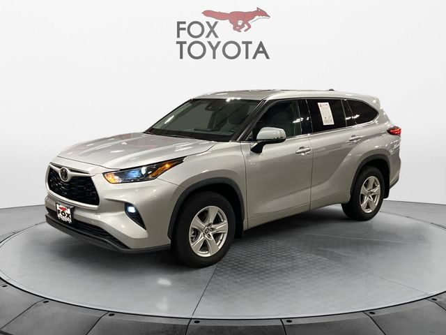 2022 Toyota Highlander LE