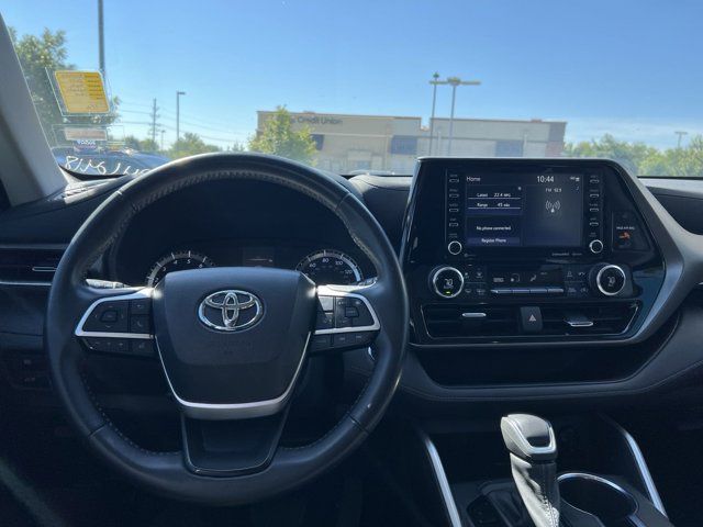 2022 Toyota Highlander LE