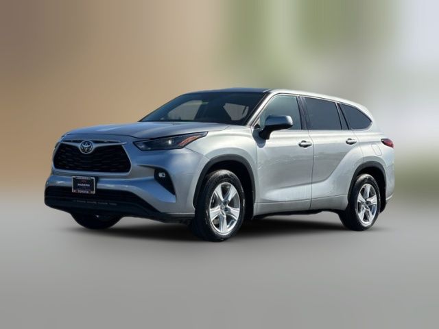 2022 Toyota Highlander LE