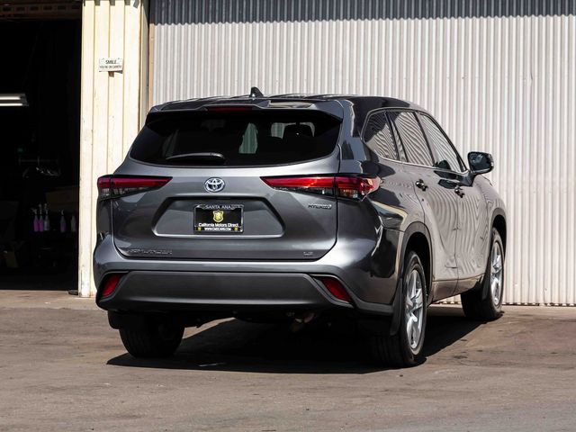 2022 Toyota Highlander Hybrid LE