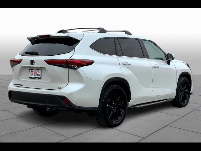 2022 Toyota Highlander LE