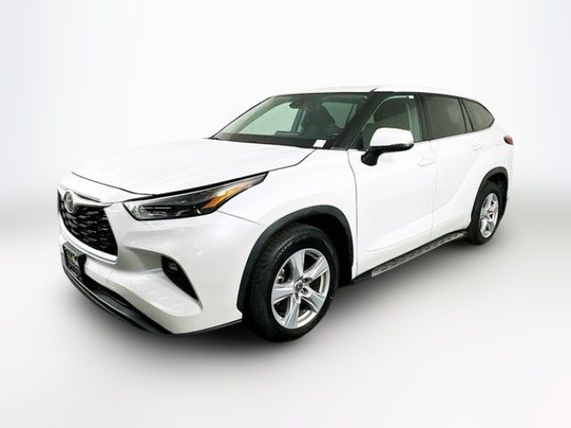 2022 Toyota Highlander LE