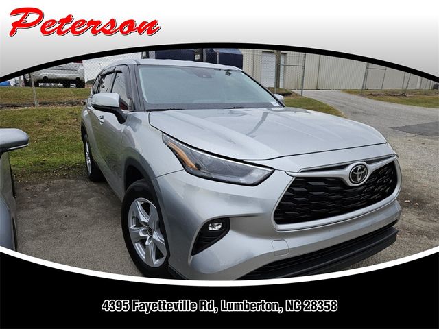 2022 Toyota Highlander LE