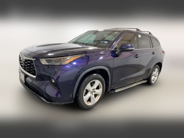 2022 Toyota Highlander LE