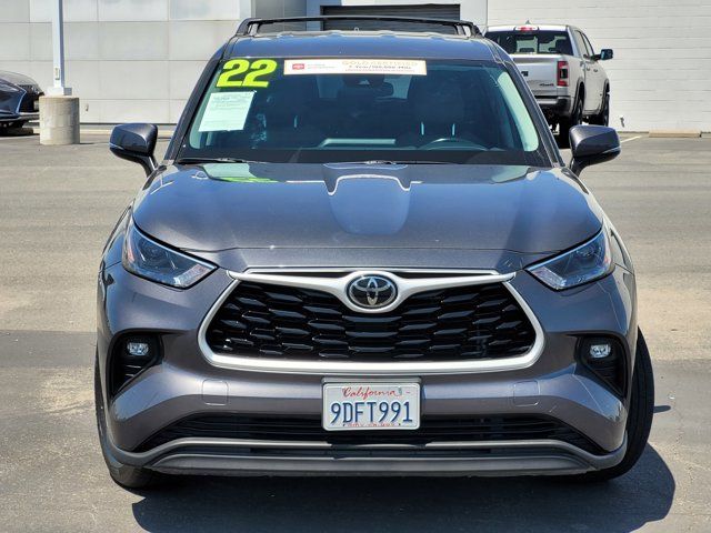 2022 Toyota Highlander LE