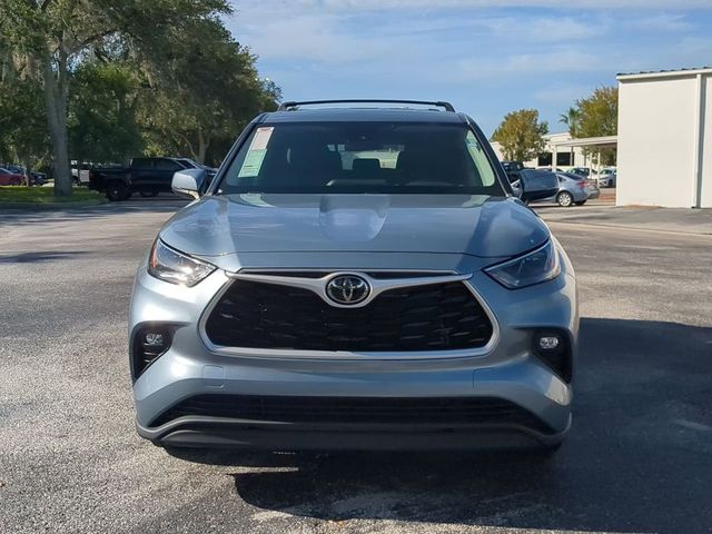 2022 Toyota Highlander LE