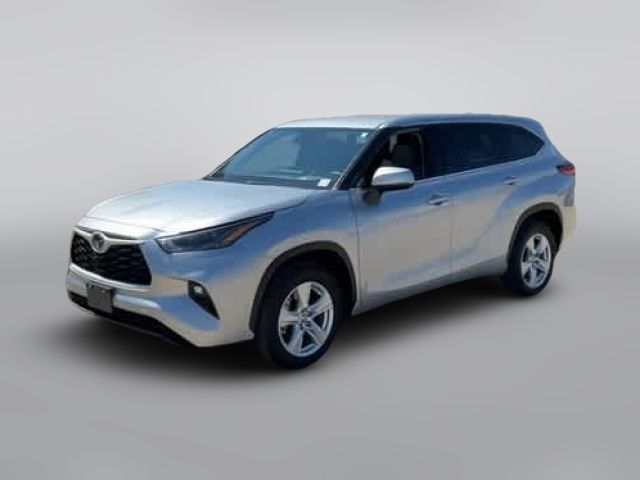 2022 Toyota Highlander LE