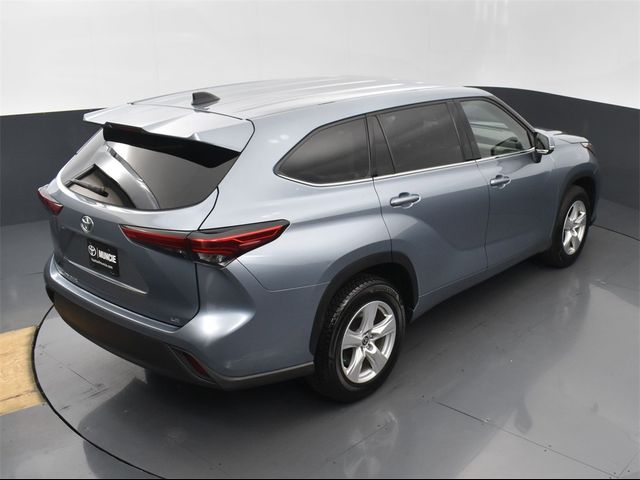 2022 Toyota Highlander LE