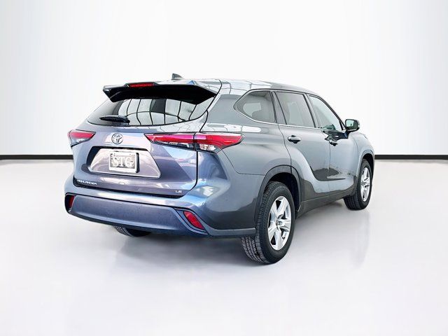 2022 Toyota Highlander LE