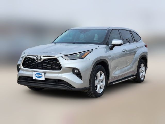 2022 Toyota Highlander LE