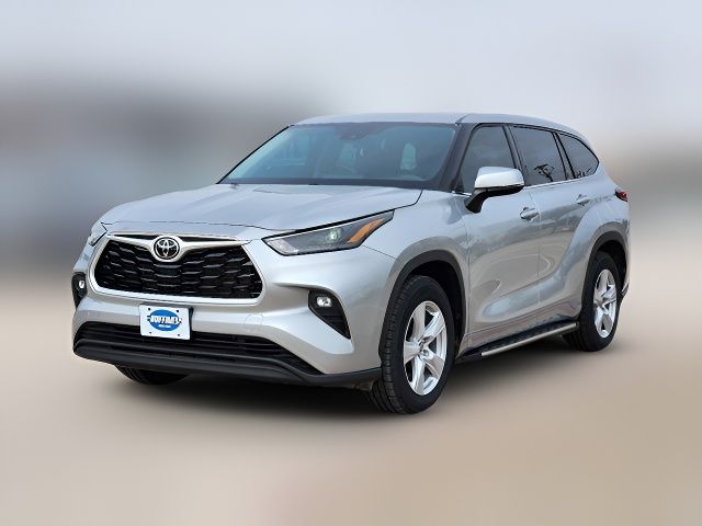 2022 Toyota Highlander LE