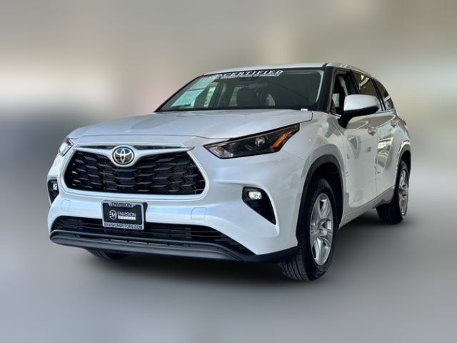 2022 Toyota Highlander LE